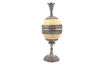 Lot 207 - AN OSTRICH EGG SILVER-MOUNTED EGG CODDLER
