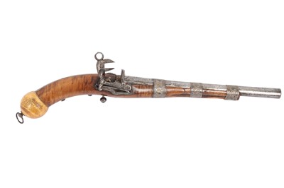 Lot 393 - λ A GOLD-DAMASCENED OTTOMAN FLINTLOCK PISTOK (KUBUR)