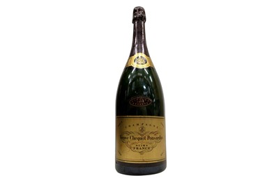 Lot 30 - Magnum of Veuve Cliquot 1988