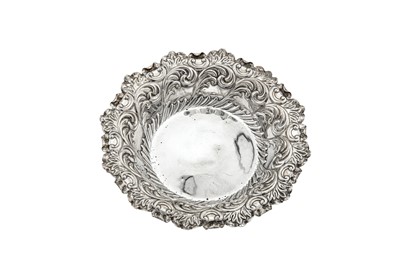 Lot 327 - A Victorian sterling silver bowl, London 1894 by Fenton Brothers