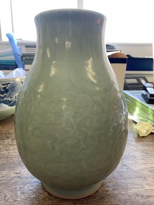 Lot 3 - A CHINESE CELADON-GLAZED 'DRAGON' VASE.