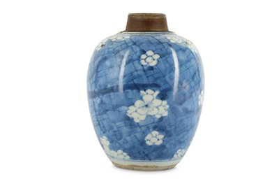 Lot 2 - A CHINESE BLUE AND WHITE 'PRUNUS' JAR.