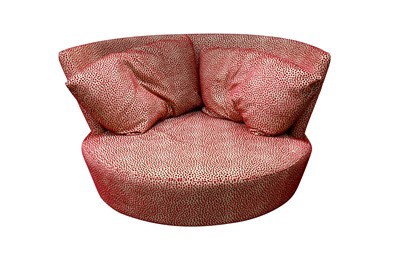 Lot 116 - A 20th Century upholstered love seat
