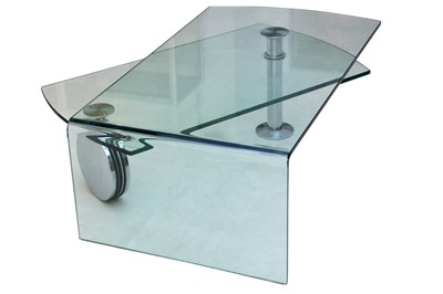 Lot 156 - An Italian style glass coffee table, in the manner of Fontana Arte