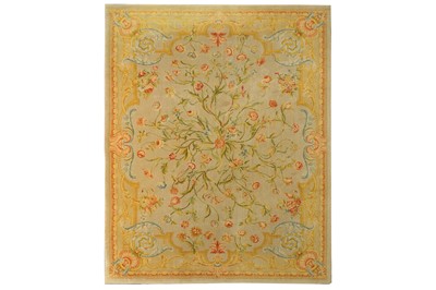 Lot 83 - A FINE SAVONNERIE CARPET