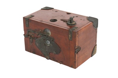 Lot 38 - A H.J Redding 'Luzo' Hand Camera
