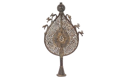 Lot 283 - A PIERCED GILT BRONZE PROCESSIONAL STANDARD ('ALAM)