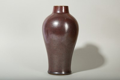 Lot 72 - A CHINESE IRON RUST GLAZED VASE, MEIPING. Qing...