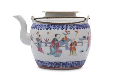 Lot 235 - A CHINESE FAMILLE ROSE TEAPOT AND COVER.