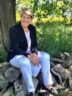 Lot 10 - A walk and lunch for up to four people with broadcaster and author Clare Balding