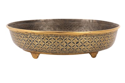 Lot 390 - A THAI GILT NIELLOWARE FOOTED BOWL