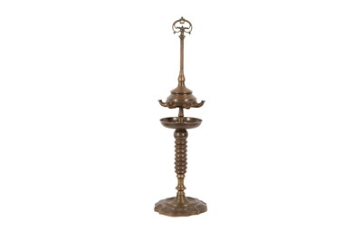 Lot 218 - A LARGE BRONZE OIL LAMP