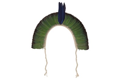 Lot 52 - A 20TH CENTURY BRAZILIAN TRIBAL FEATHER HEADDRESS, PROBABLY THE JURUNA OR KAYAPO TRIBES