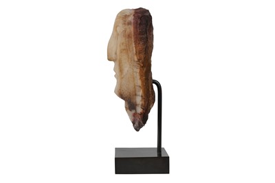Lot 2 - A SOUTH ARABIAN ALABASTER HEAD, CIRCA 1ST CENTURY B.C. - 1ST CENTURY A.D.