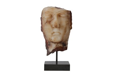 Lot 2 - A SOUTH ARABIAN ALABASTER HEAD, CIRCA 1ST CENTURY B.C. - 1ST CENTURY A.D.