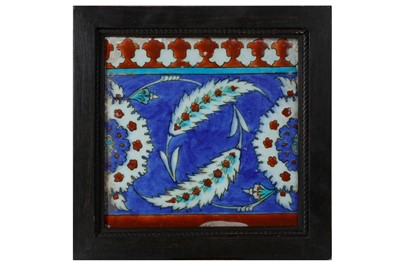 Lot 91 - A 16TH CENTURY TURKISH OTTOMAN IZNIK TILE, CIRCA 1575-80