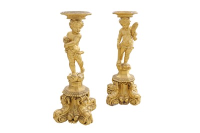 Lot 81 - A PAIR OF LATE 19TH / EARLY 20TH CENTURY GILTWOOD TORCHERE STANDS