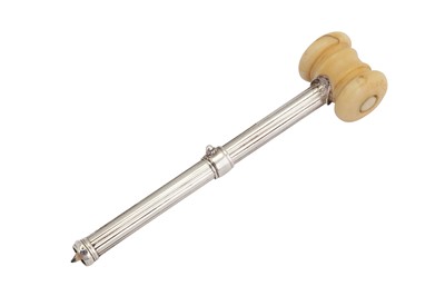 Lot 25 - A Victorian sterling silver and marine ivory novelty auctioneers’ pencil and gavel, Chester 1900 makers mark obscured