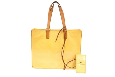 Lot 345 - LOUIS VUITTON YELLOW MONOGRAM VERNIS COLUMBUS BAG AND WALKER POCHETTE