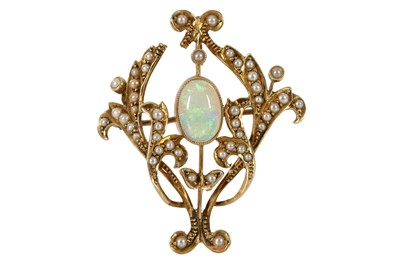 Lot 37 - AN OPAL BROOCH/ PENDANT