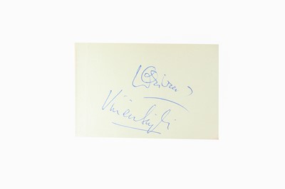 Lot 118 - Autograph Album.- Theatre