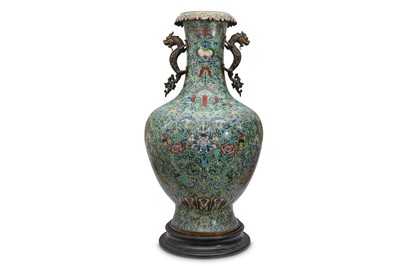 Lot 290 - A MASSIVE CHINESE CLOISONNÉ ENAMEL VASE.
