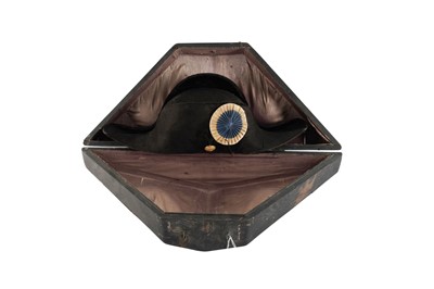 Lot 931 - A SWEDISH NAVAL BICORN, 19TH CENTURY