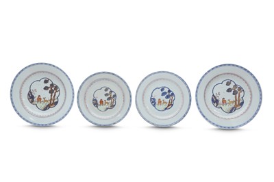 Lot 692 - A SET OF FOUR CHINESE EXPORT 'DEER' DISHES.
