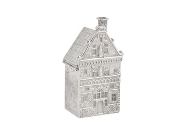 Lot 3 - An early 20th century Dutch 833 standard silver novelty match safe, Hoorn 1905 by J. Verhoogt (active 1894-1936)