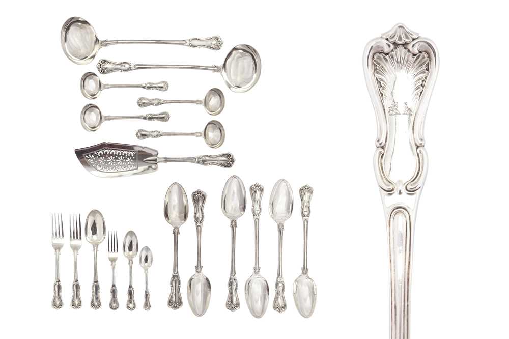 Lot 287 - An exceptional and extensive William IV sterling silver triple table service of flatware / full canteen, London 1836 by Mary Chawner