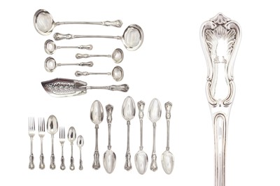 Lot 287 - An exceptional and extensive William IV sterling silver triple table service of flatware / full canteen, London 1836 by Mary Chawner