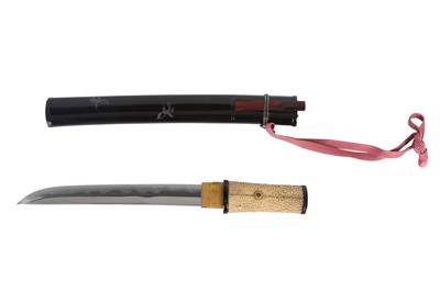 Lot 770 - A JAPANESE AIKUCHI (SHORT SWORD).