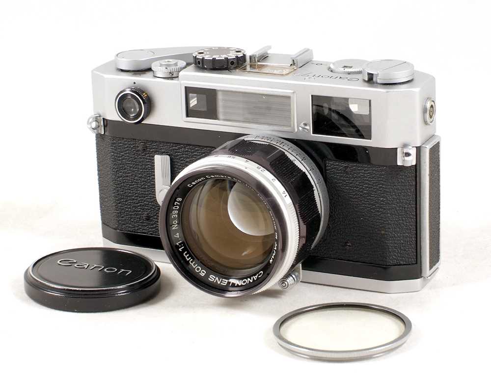 Lot 85 - Canon 7sZ Rangefinder Camera & 50mm f1.4 Lens.