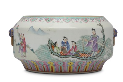Lot 579 - A CHINESE FAMILLE ROSE 'IMMORTALS' WATERPOT.