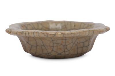 Lot 670 - A CHINESE CRACKLE-GLAZE WASHER.