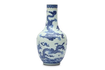 Lot 295 - A CHINESE BLUE AND WHITE 'DRAGON' VASE.