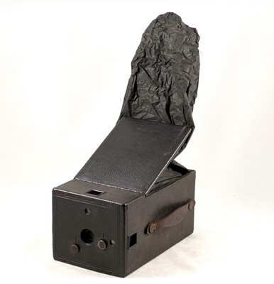 Lot 31 - An Uncommon Vive No. 4 5x4 Plate Magazine Camera
