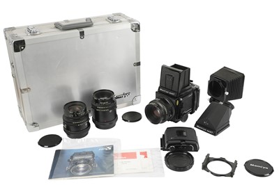 Lot 111 - A Mamiya RB67 Pro S Outfit