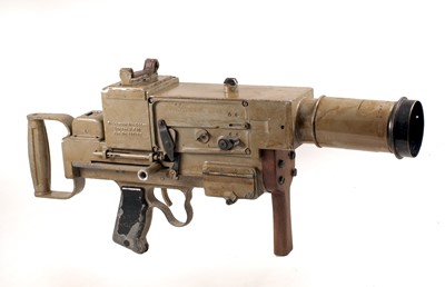 Lot 131 - An Extremely Rare Williamson G-28 Hand-Held Observer's Gun Camera.