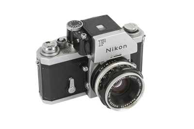 Lot 74 - A Nikon F Photomic 'Red Dot' SLR Camera