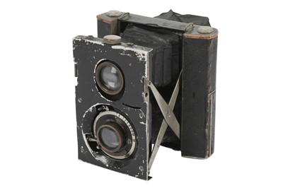 Lot 32 - A Bentzin Primarette Viewfinder Camera