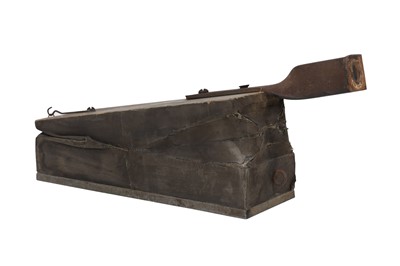 Lot 112 - AN EARLY 20TH CENTURY ENGLISH NOVELTY 'BIRDIE HORN'