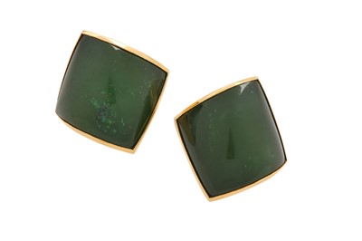 Lot 1243 - Vhernier | A pair of 'Plateau' nephrite earclips