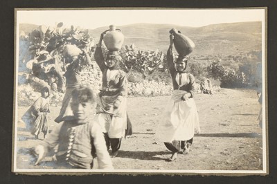 Lot 886 - JERUSALEM, NAZARETH AND IT'S ENVIRONS