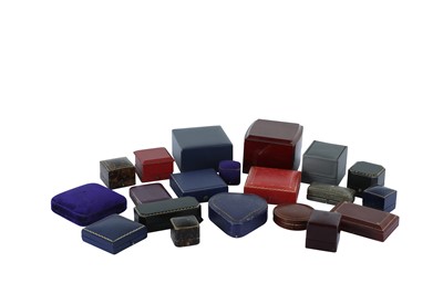 Lot 1324 - A collection of jewellery boxes