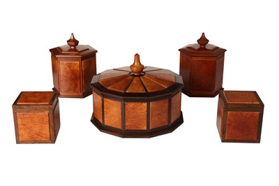 Lot 27 - A TWELVE SIDED HUGH BIRKETT BRUYERE WOOD AND EBONY CASKET AND COVER