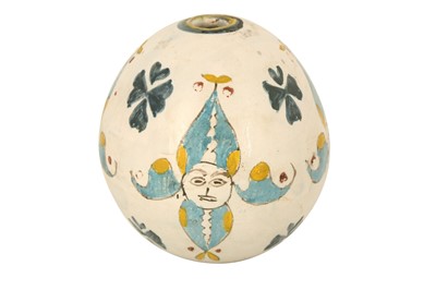 Lot 92 - A KUTAHYA POTTERY HANGING ORNAMENT