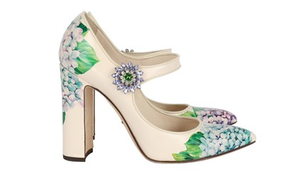 Lot 611 - Dolce & Gabbana Cream Hydrangea Print Mary Jane - Size 36