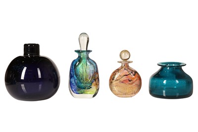 Lot 183 - A LARGE SCENT BOTTLE AND STOPPER BY A. HENDERSON