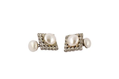 Lot 71 - YSL DRESS CUFFLINKS